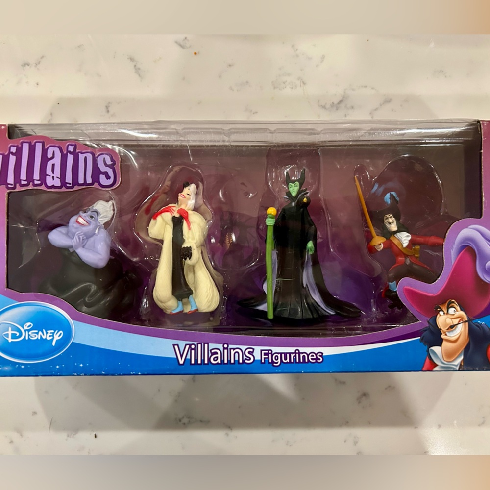 Disney villains figurines - new in box!